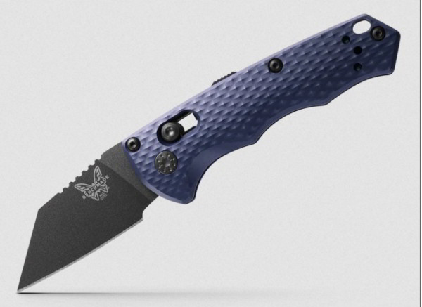 Benchmade Black Class Partial Immunity™ 2950BK (Crater Blue)<br />
